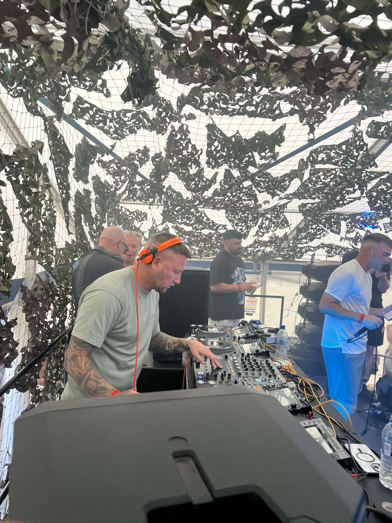 DJ Quest Gallery
